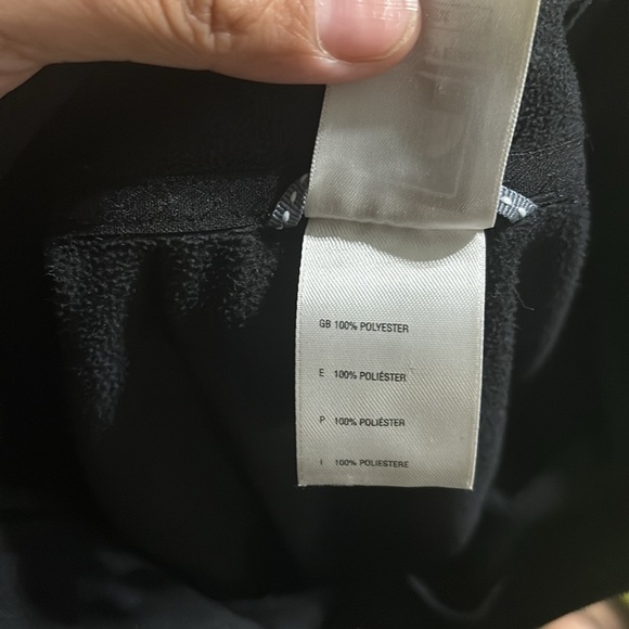 The North Face Women's Black Jacket - Picture 3 of 3